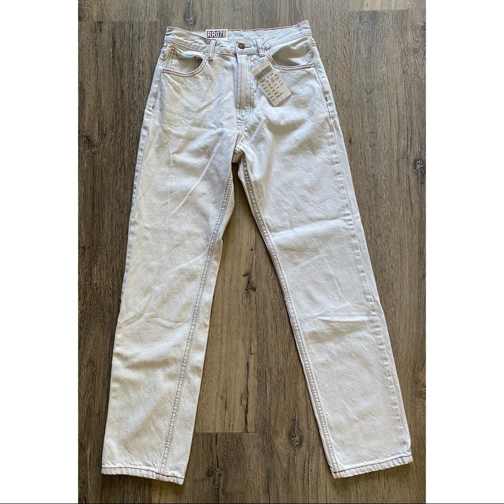 BRANDY MELVILLE JEANS-NWT